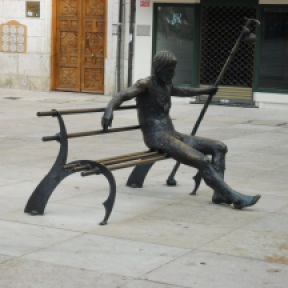 Statua pellegrino a Burgos